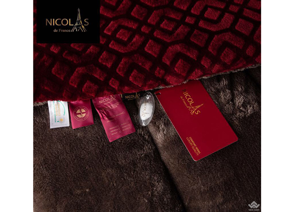 Chăn lông cừu Pháp Nicolas Đỏ Cherry NCL2013
