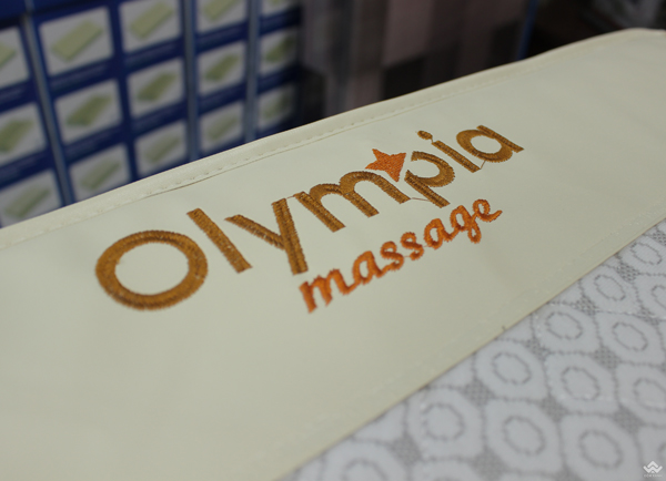 Đệm bốn mùa Olympia Massage vải gấm xốp